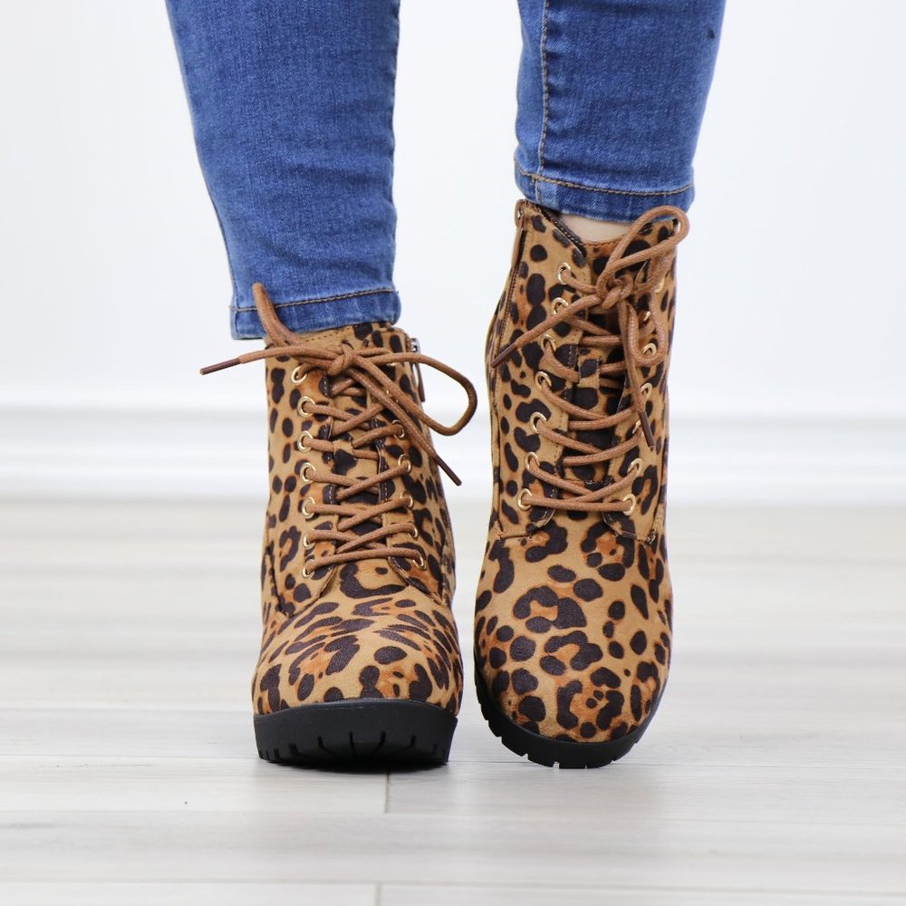 Lace-Up Lug Chunky Block High Heel Ankle Boots Leopard Faux Suede - Picture 9 of 12